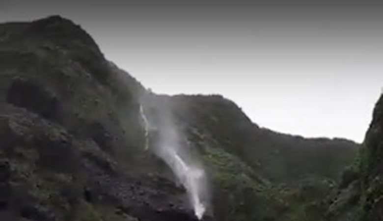 颱風卡努令台灣瀑布倒流  即將登陸海南（動圖）