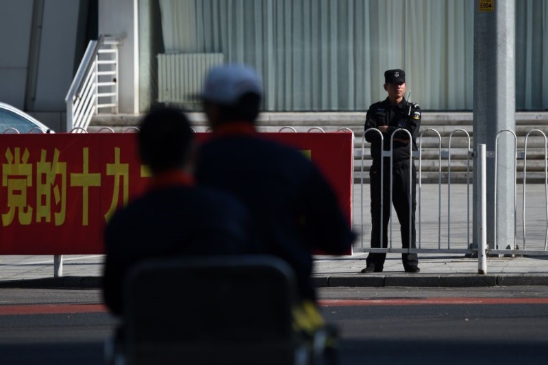 【禁闻】中共开十九大 传北京禁开窗生火