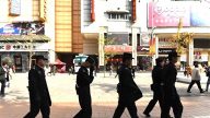 传北京开会地点玻璃窗帘全换 栗战书亲自验收