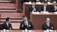 习近平先与胡锦涛握手疑似故意 江9次看表如坐针毡