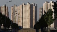 中國過剩住房暗藏風險？地方政府舉債買房