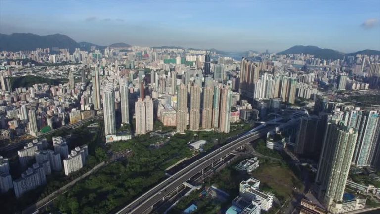 港樓價連升19個月 分析料明年續升5%