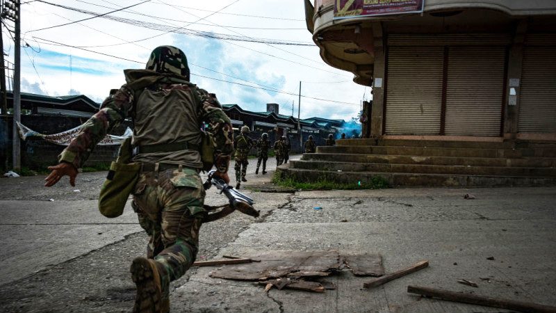 菲律賓清剿恐怖分子過程 宛如一場戰爭大片(視頻慎入)