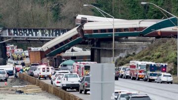 華盛頓州Amtrak列車出軌 首日跑「快線」時速130公裡