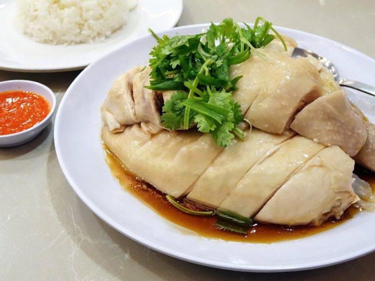 雞肉用鹽水泡一下再烹飪，知道原因後大家都來學！
