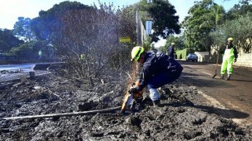 美国南加州泥石流持续 20人死4人失踪