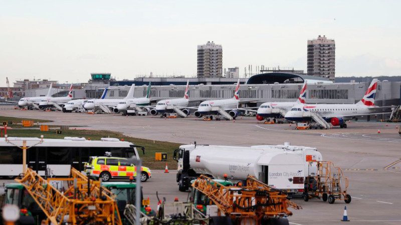 拆除二戰未爆彈 倫敦機場關閉影響1.6萬旅客