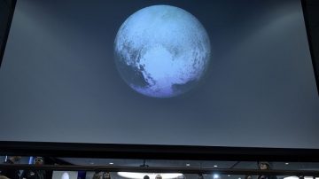 6岁女童请求恢复冥王星行星身份  NASA回信很暖心