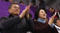 看冬奥太紧张 韩第一夫人表情萌爆全场