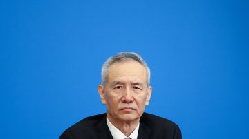 他是习近平发小 父亲文革自杀 如今终于出头