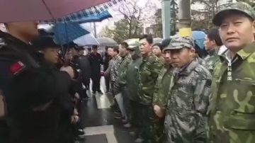 退役軍人事務部正式掛牌  老兵蜂擁而至