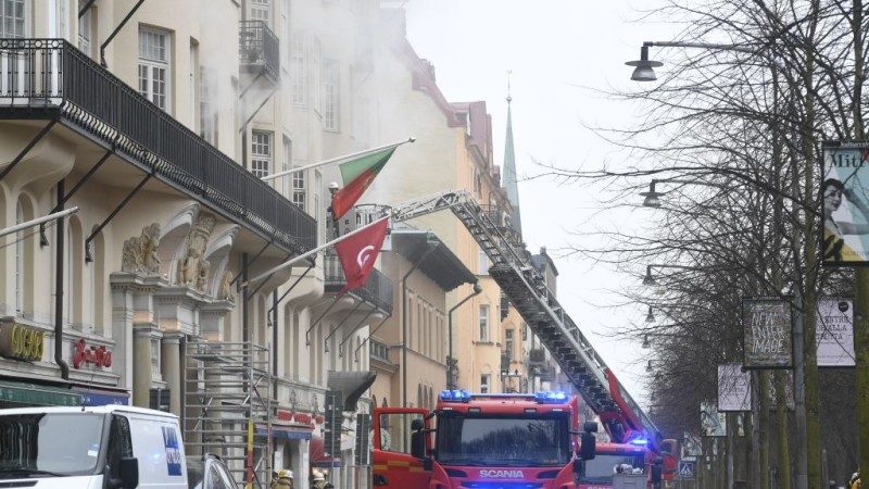 疑蓄意縱火 瑞典使館區傳火警14傷