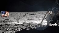 被外星人「偷」走了？月球上的美國國旗神秘消失
