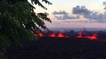 夏威夷火山爆炸性噴發 灰塵高達9千米