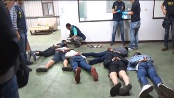 港走私貨櫃藏大批軍火 台警埋伏多日攻堅破獲(視頻)