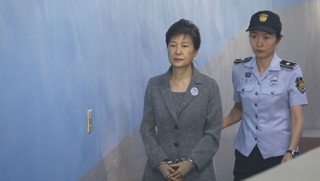 韩国前总统朴槿惠被送往医院
