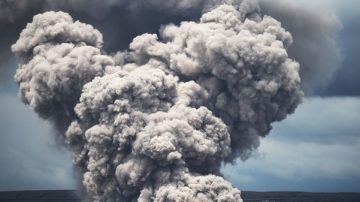 夏威夷火山喷发逾一周  专家：恐仅是开端