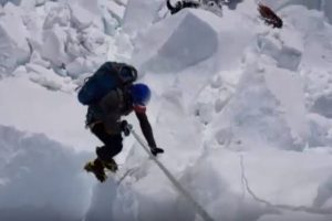 澳洲斷頸男奇蹟康復 117天征服7大洲最高峰