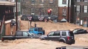 豪雨土石洪水傾瀉而下 美馬里蘭州進入緊急狀態