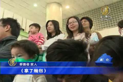 自己尿布自己搬 寶寶搬尿布比賽萌翻