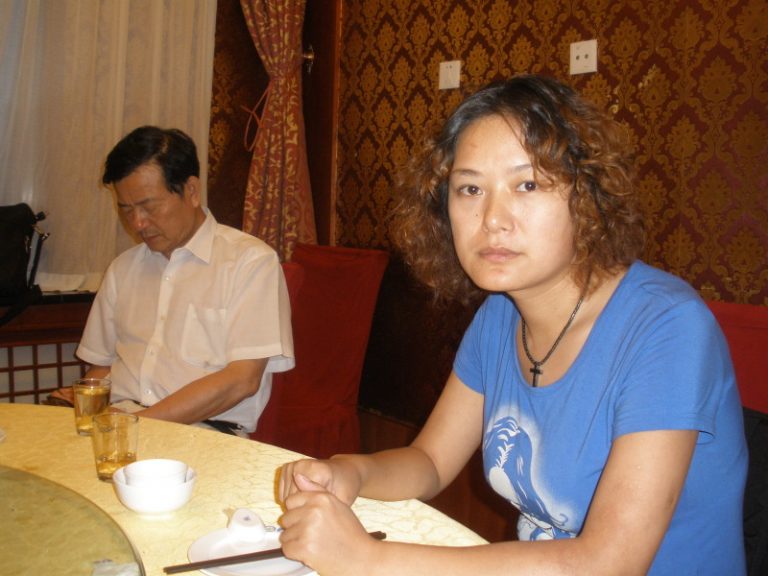 劉莎莎絕食15天 維權人士赴中石化總部請願