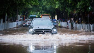 广东大暴雨多人遭电击死亡  官方噤声惹怒网民