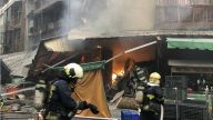 台中炸物店瓦斯气爆 当场炸伤3员工