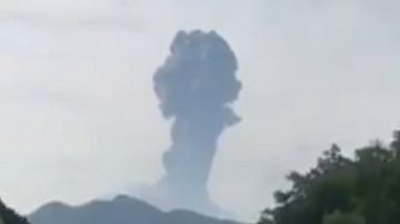 日本櫻島火山大噴發 火山灰直竄4700公尺