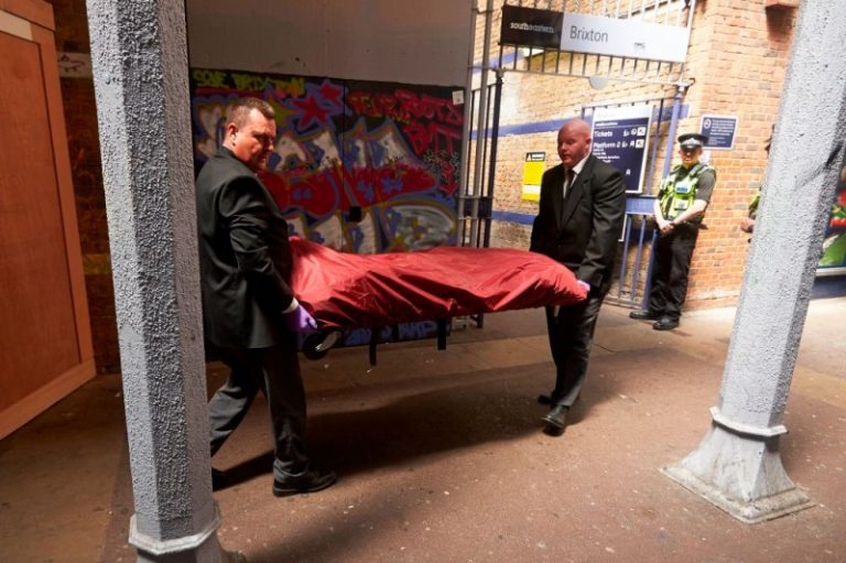 倫敦3男疑鐵軌旁塗鴉 慘遭火車撞死