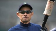 参加全垒打大赛 铃木一朗要教头“别闹了”