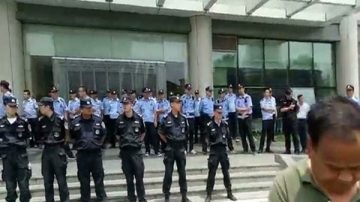 传坦克进镇江 市府全戒严   各地增援老兵现场通报