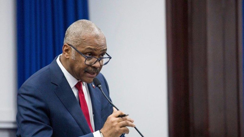 调涨油价引发致命抗议 海地总理闪辞获准