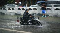 北京暴雨袭城 水淹天安门变“内湖”