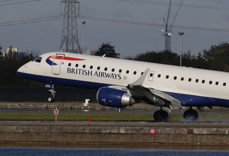 英航空中巴士高空漏油 緊急迫降嚇壞乘客