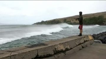 “雷恩”降为热带风暴  对夏威夷威胁仍在