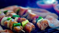 美企招聘首席燒烤員 全國有吃有玩週薪5千美元