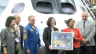 蔡英文參觀NASA  黨媒酸「買票可入」遭網友打臉