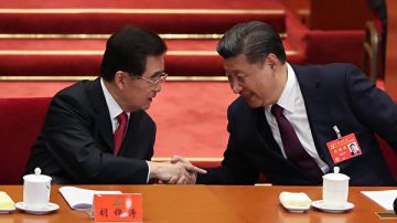 揭秘胡锦涛做3件大事 习近平4次致谢内幕