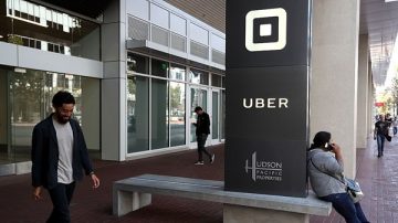 丰田将投资Uber5亿美元 合作研发自驾车