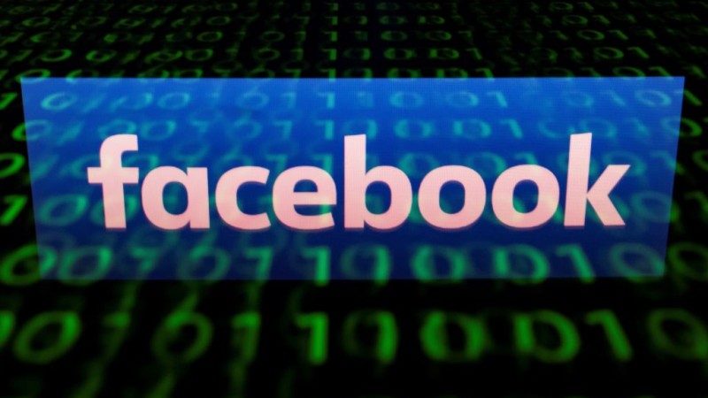川普臉書流量下跌45%  再警社交媒體巨頭
