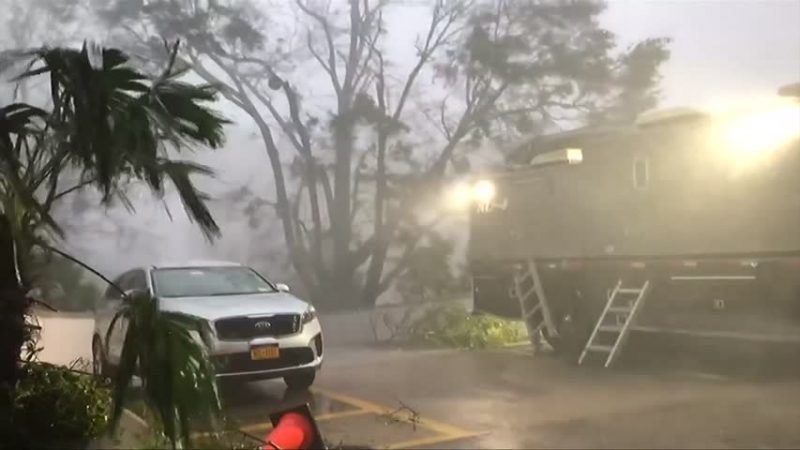 佛羅倫斯登陸南北卡 裹風帶雨移動緩慢