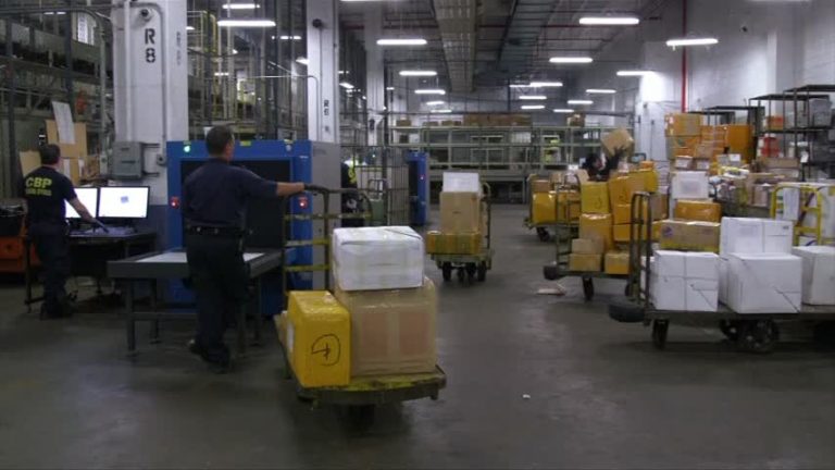 網購毒品入境紐約機場 多數郵包來自中國