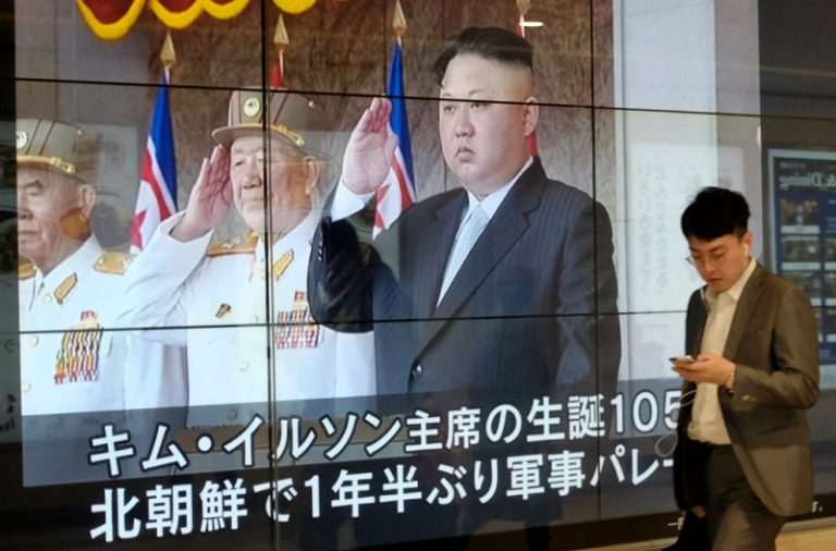 朝鮮閱兵看點 戰略武器規模 何人站金正恩旁