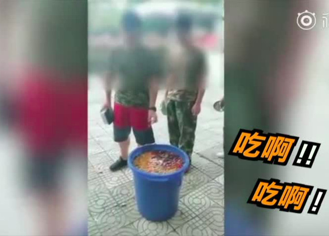 【禁聞】陝西學生被迫吃泔水 中共強制軍訓惹議