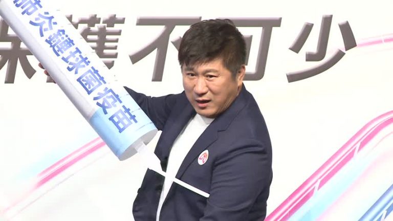 根留台灣17年節目奪金鐘 胡瓜談女兒落淚
