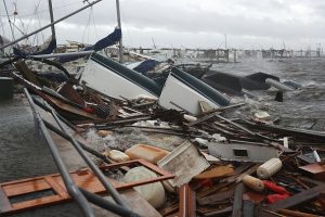 颶風邁克爾席捲美國南部致13死 度假小鎮秒變廢墟　