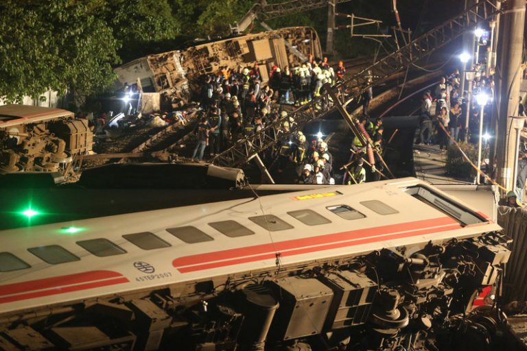 董家嫁女搭上死亡列車 憾！17人中8死2重傷
