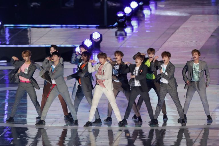 Wanna One《春風》奪韓國七大音源榜冠軍