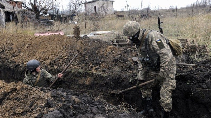 衝突升級 俄封鎖2港口 烏挖掘戰壕備戰