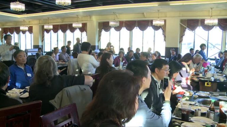 反10號公投獲勝 灣區屋主聯盟百人宴慶祝